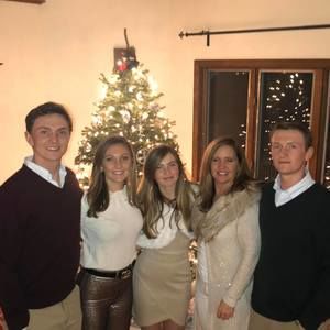 Meet your Posher, Monica